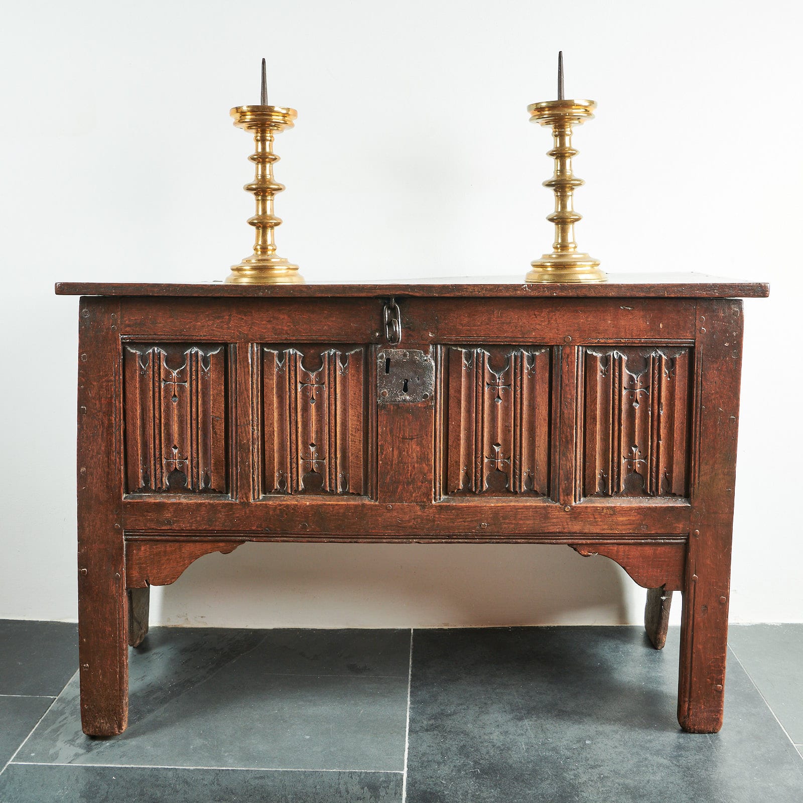 Henry VIII oak linenfold chest