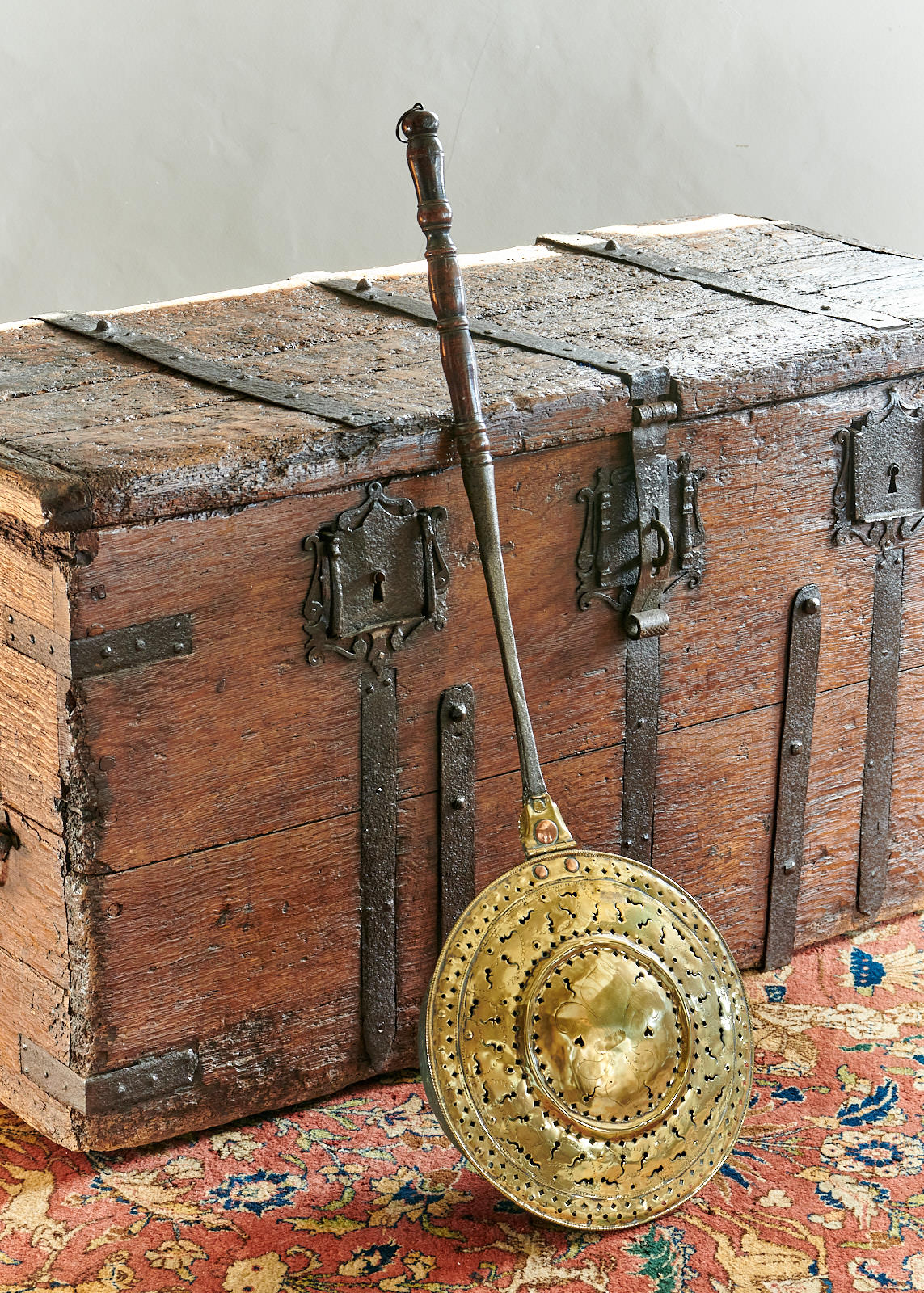 Late 17th century bed warming pan