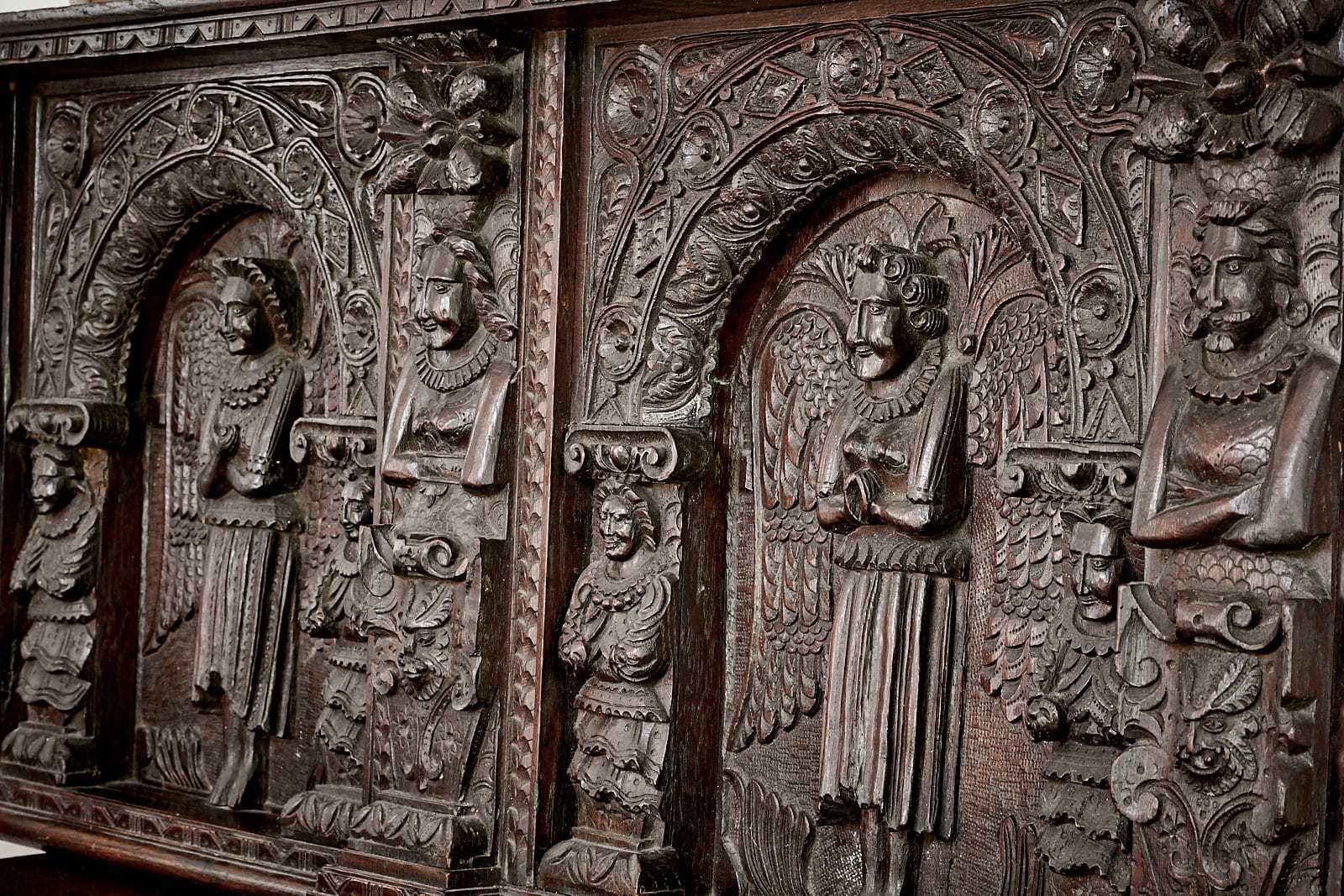 Elizabeth I oak carved panel