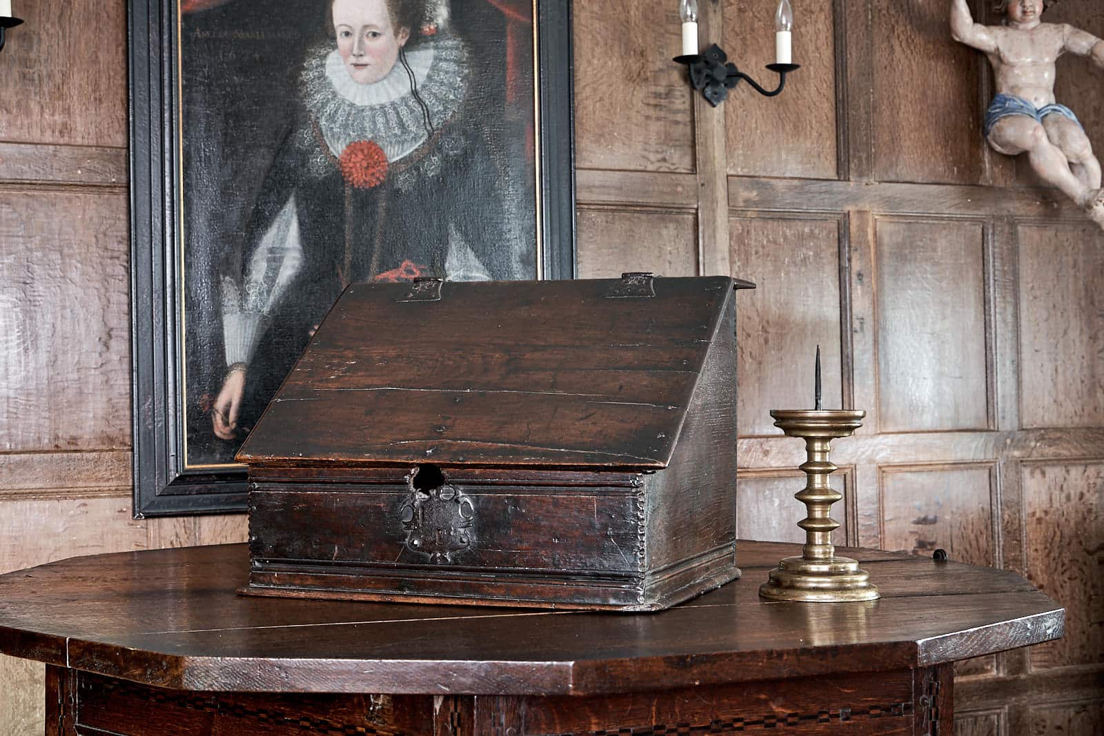 Late Elizabeth I oak desk box