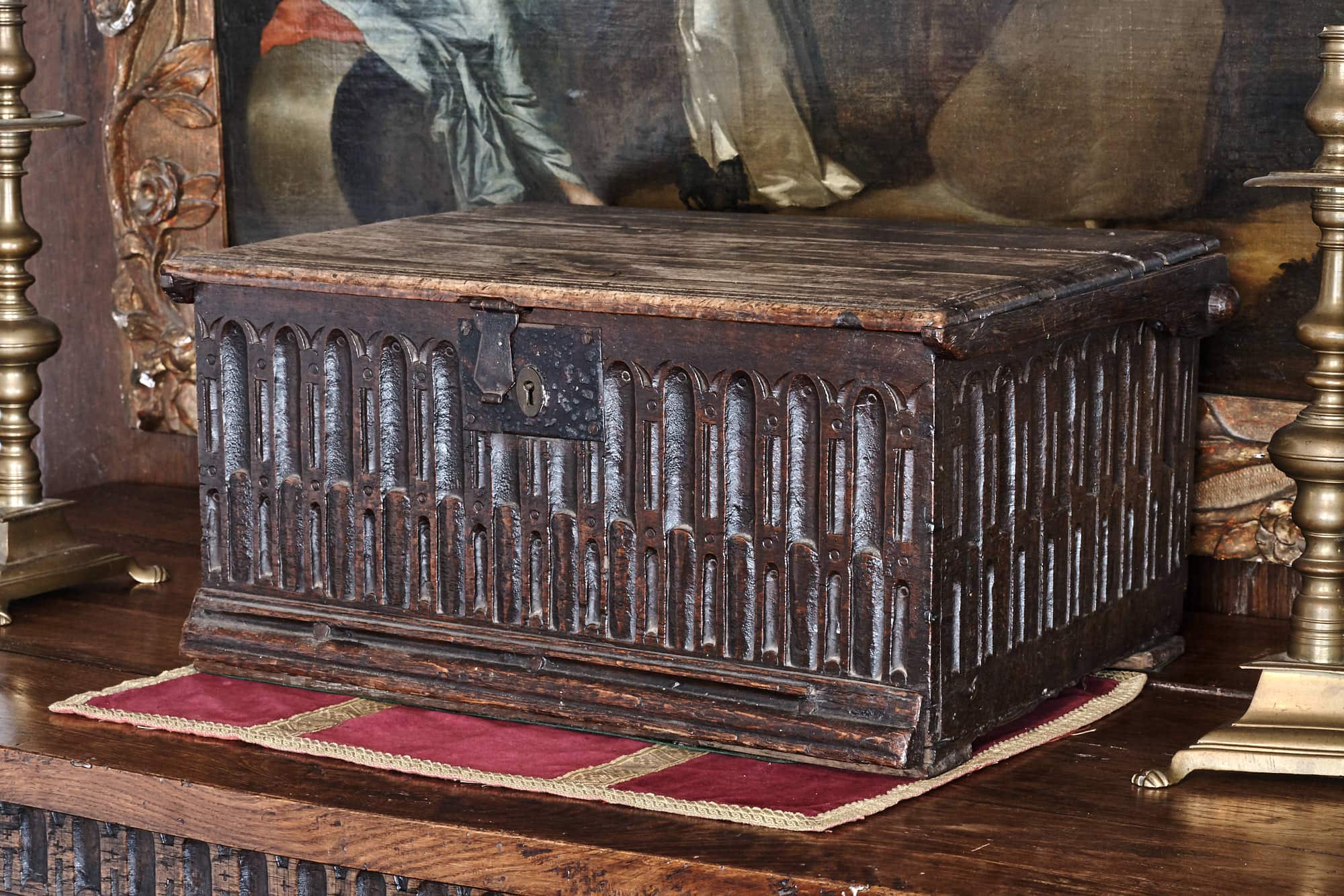 Elizabeth I oak carved box