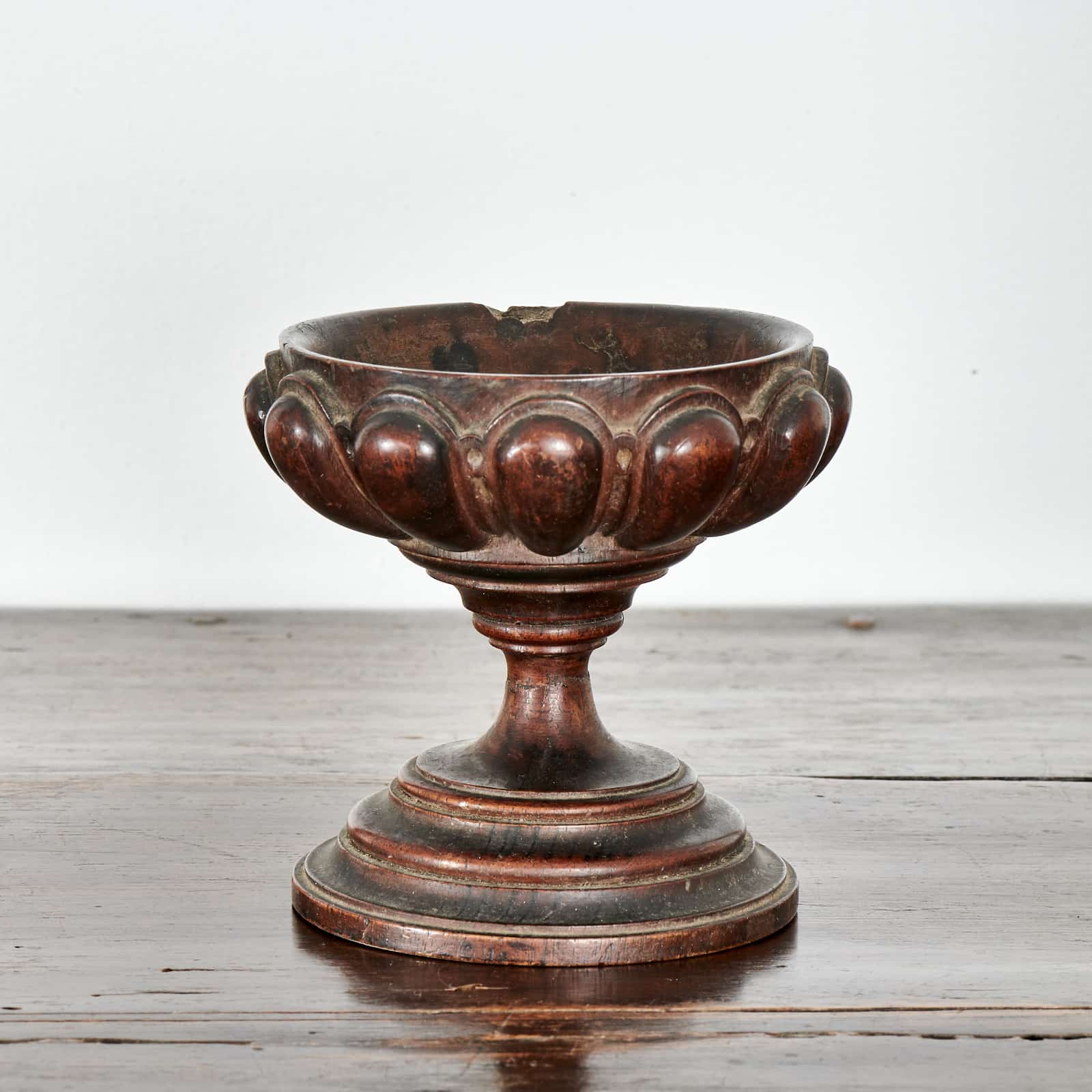 Elizabeth I walnut carved salt
