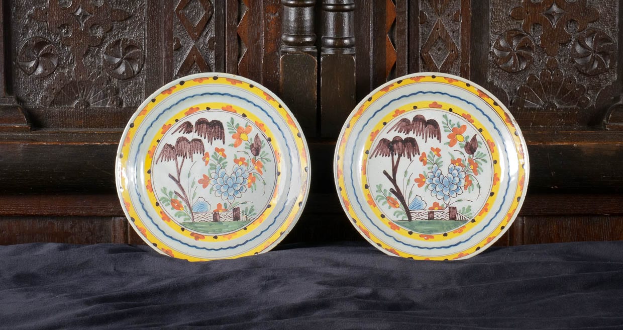 Pair of 18th century plates
