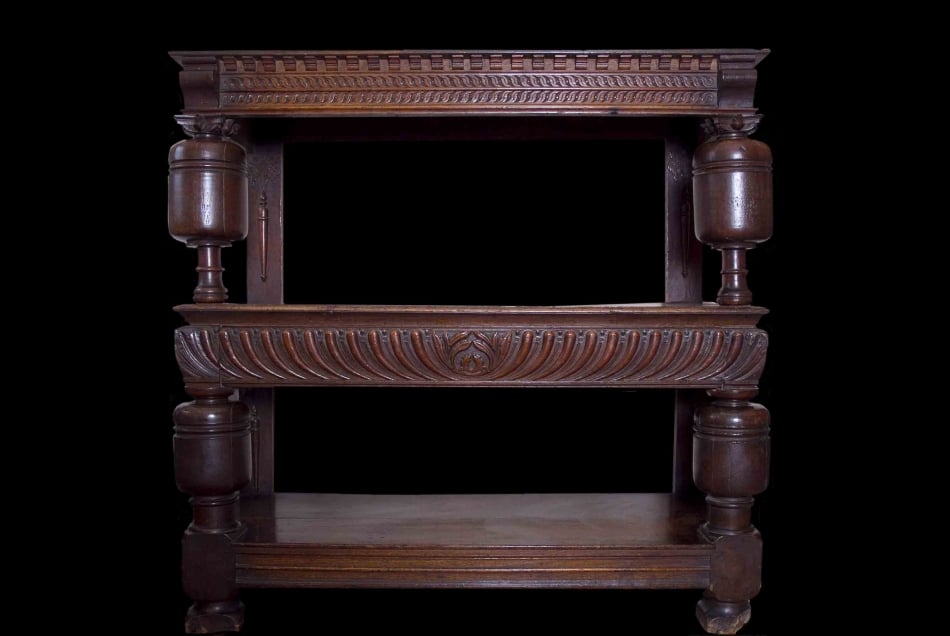 James I oak cup-board