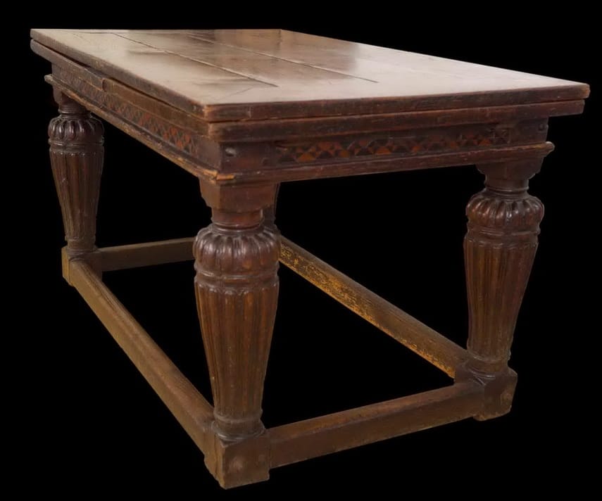 Elizabeth I oak draw leaf table