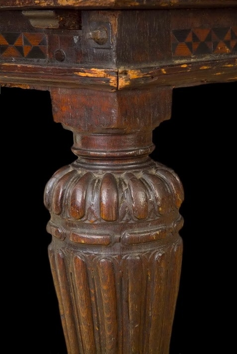 Elizabeth I oak draw leaf table