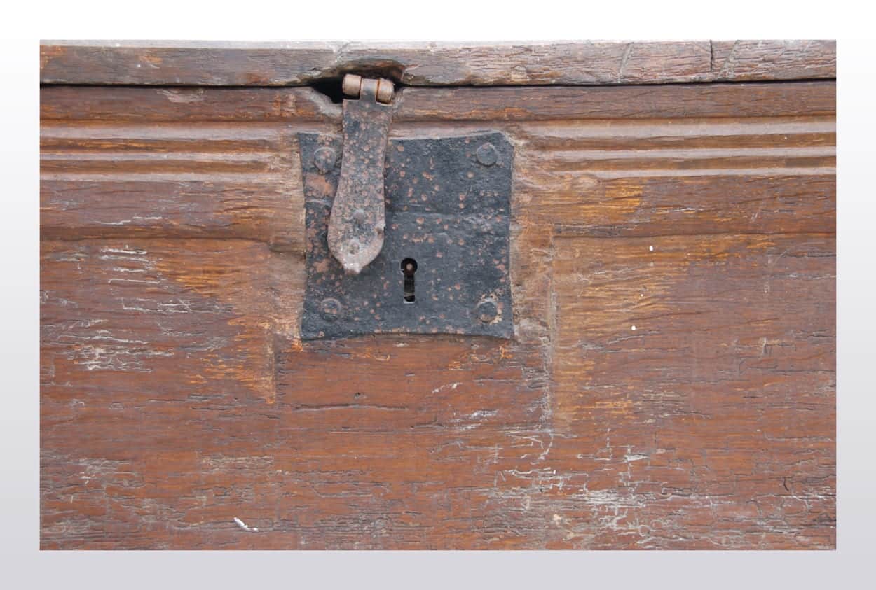 English medieval clamp front chest