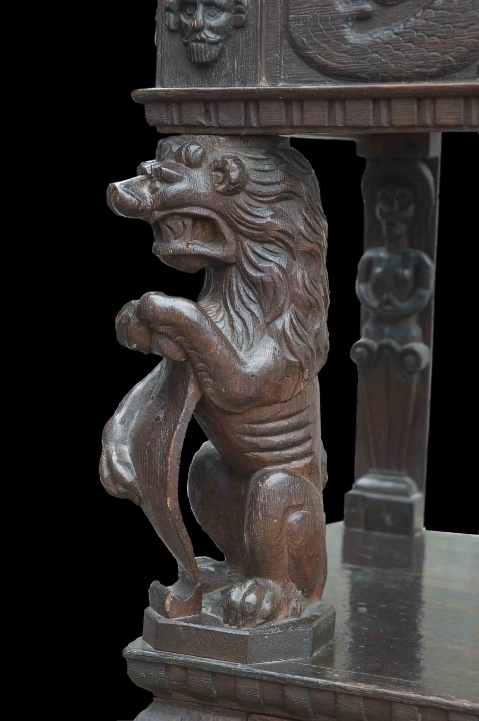 Elizabeth I oak cup-board