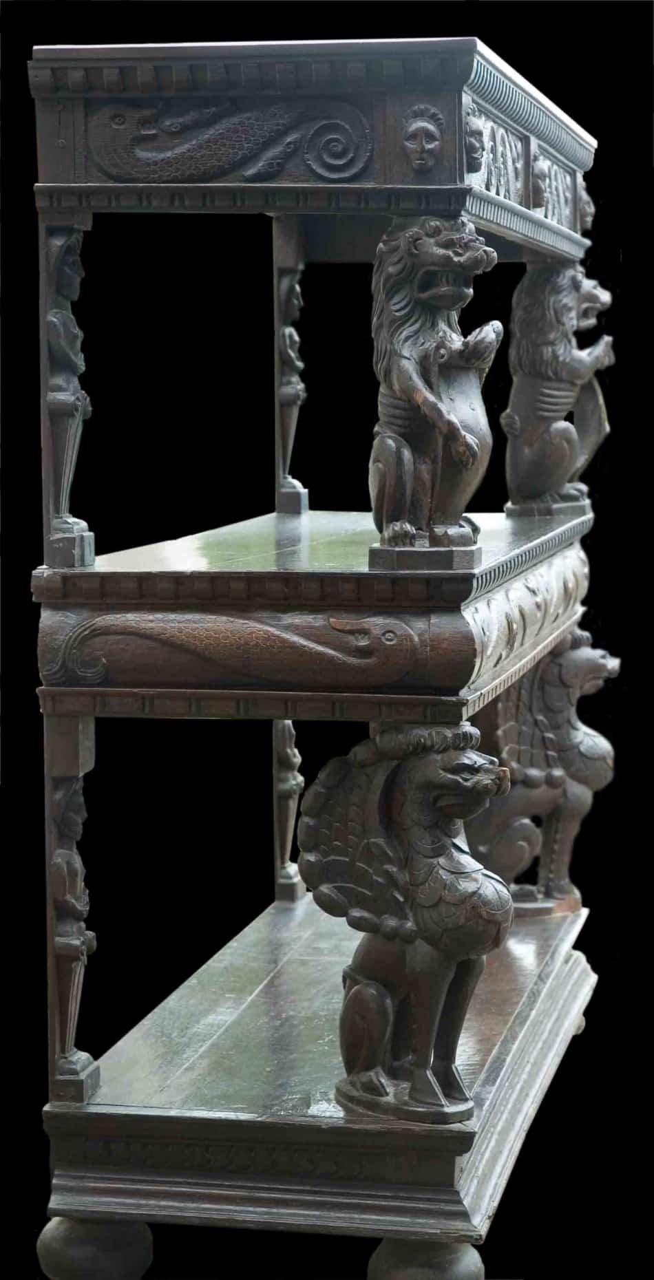 Elizabeth I oak cup-board