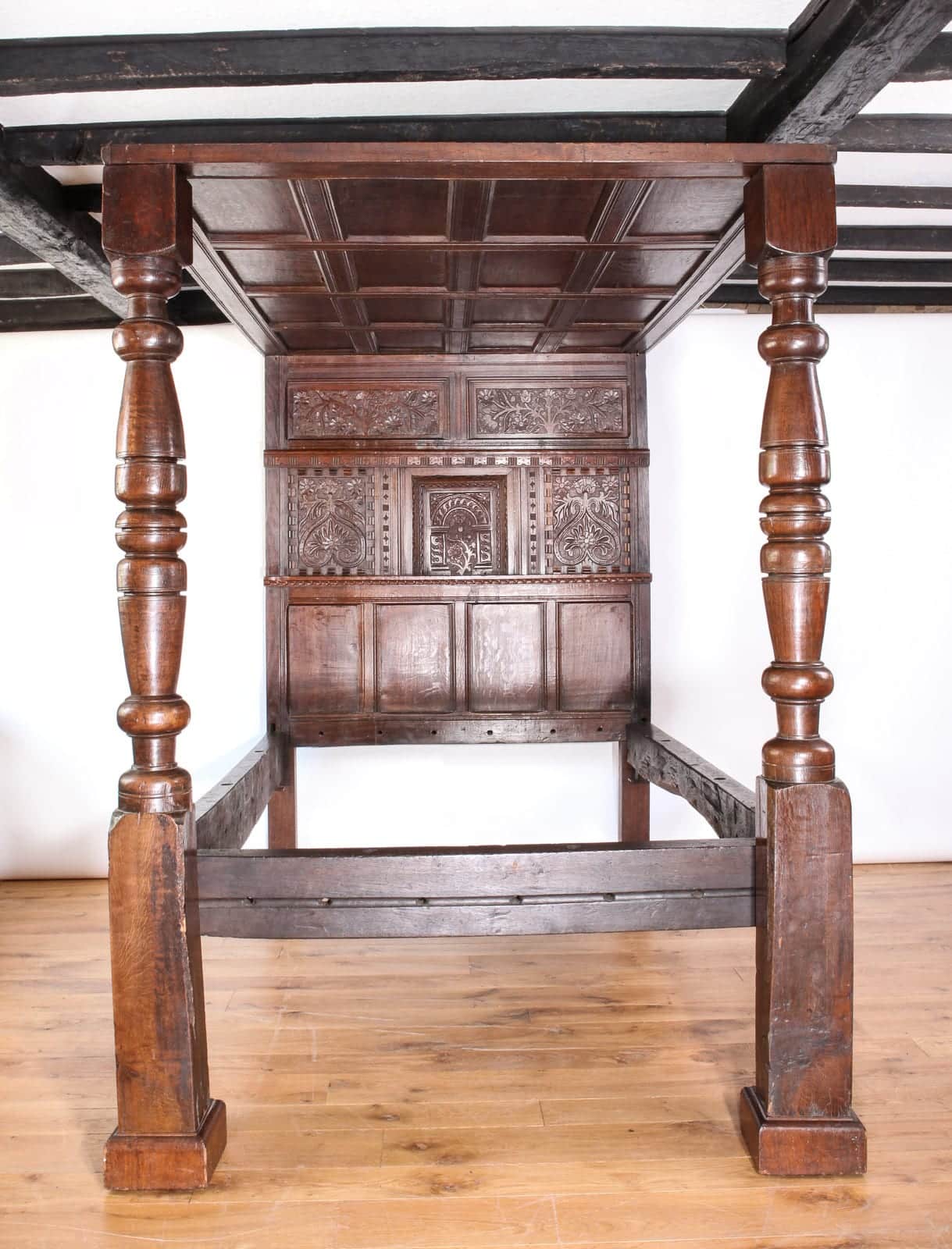 17th century tester bed