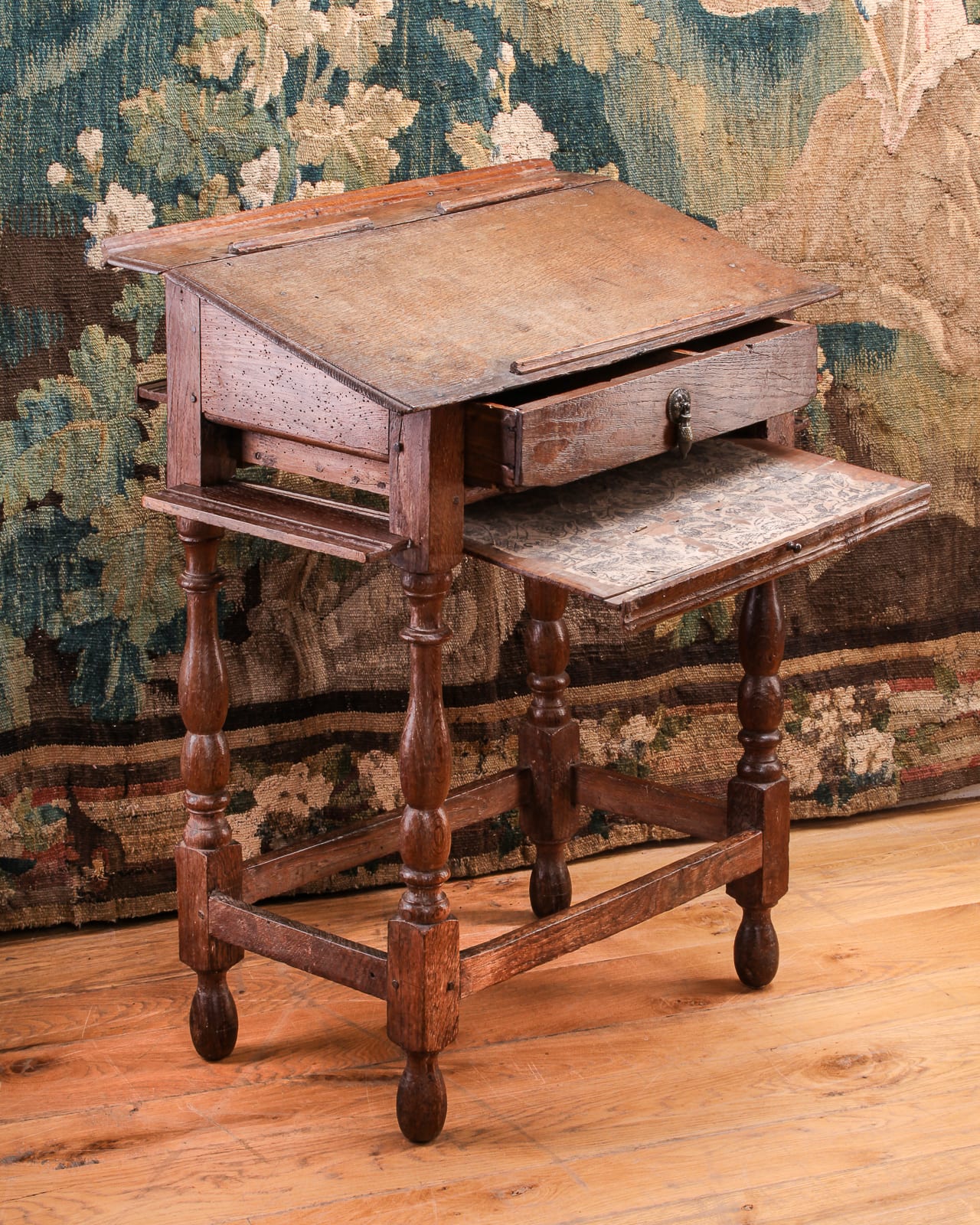 17th century artist’s desk