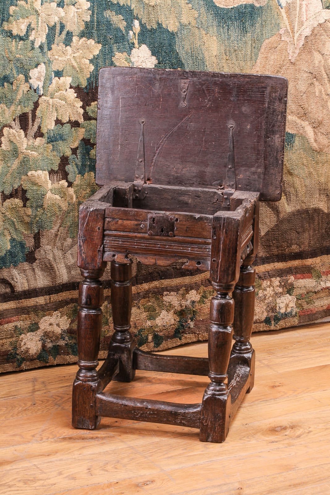 Joined oak box stool