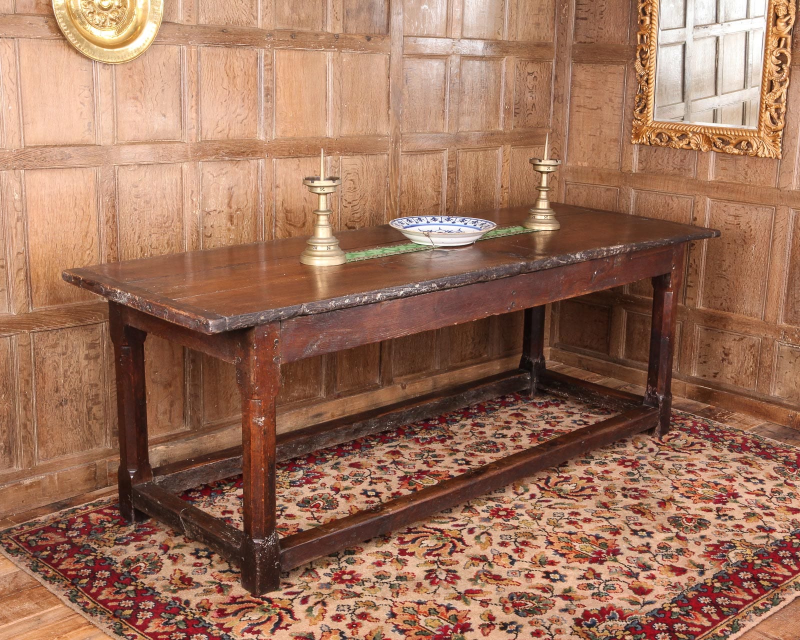 Elizabeth I oak table