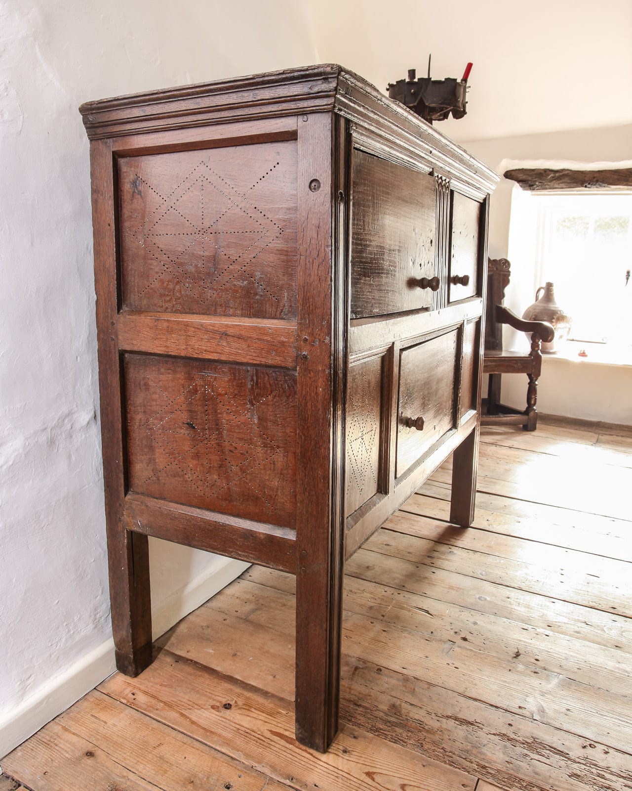 Elizabeth I oak food hutch