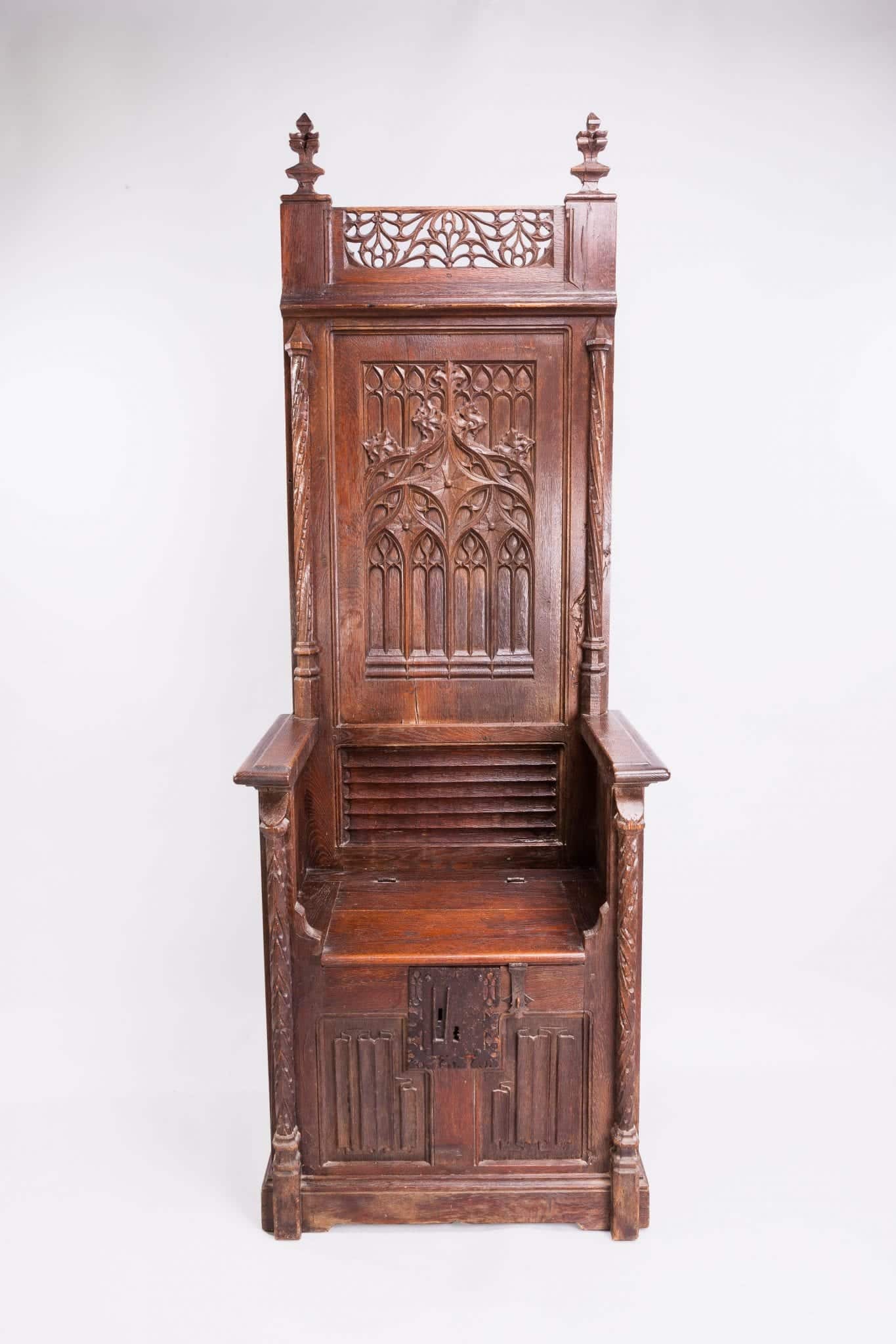 Gothic throne chair