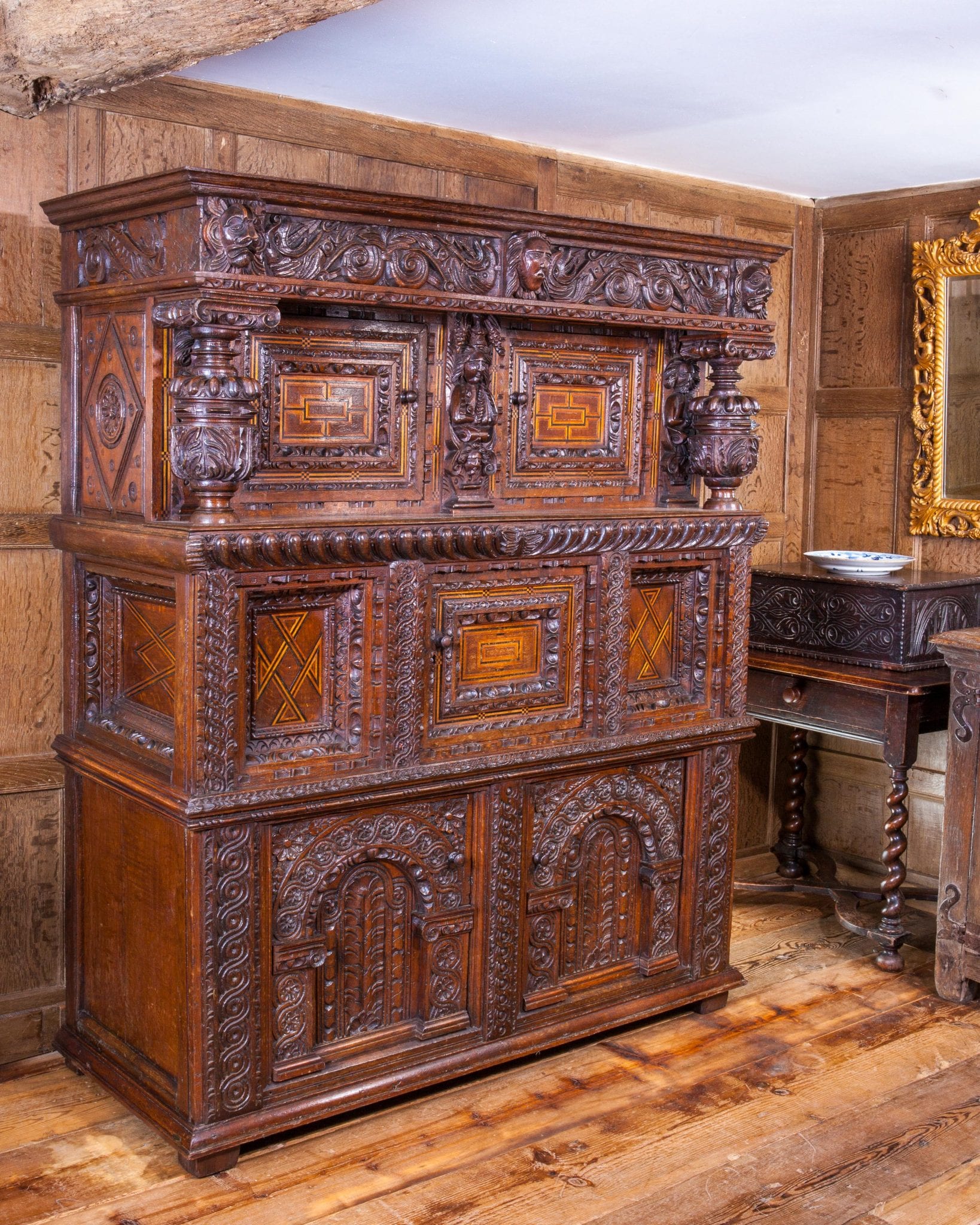Elizabeth I joined oak press cupboard