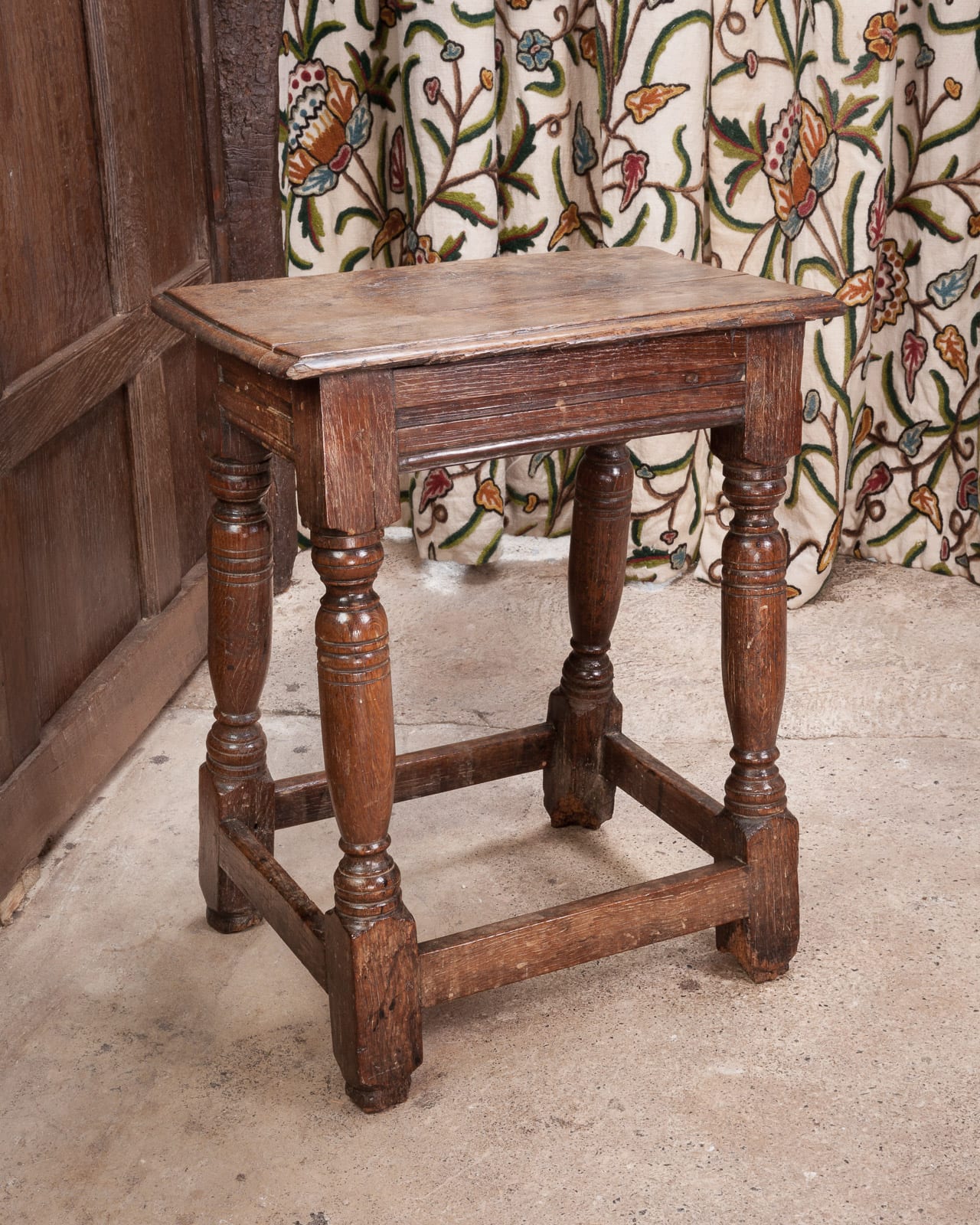 James I joined oak stool
