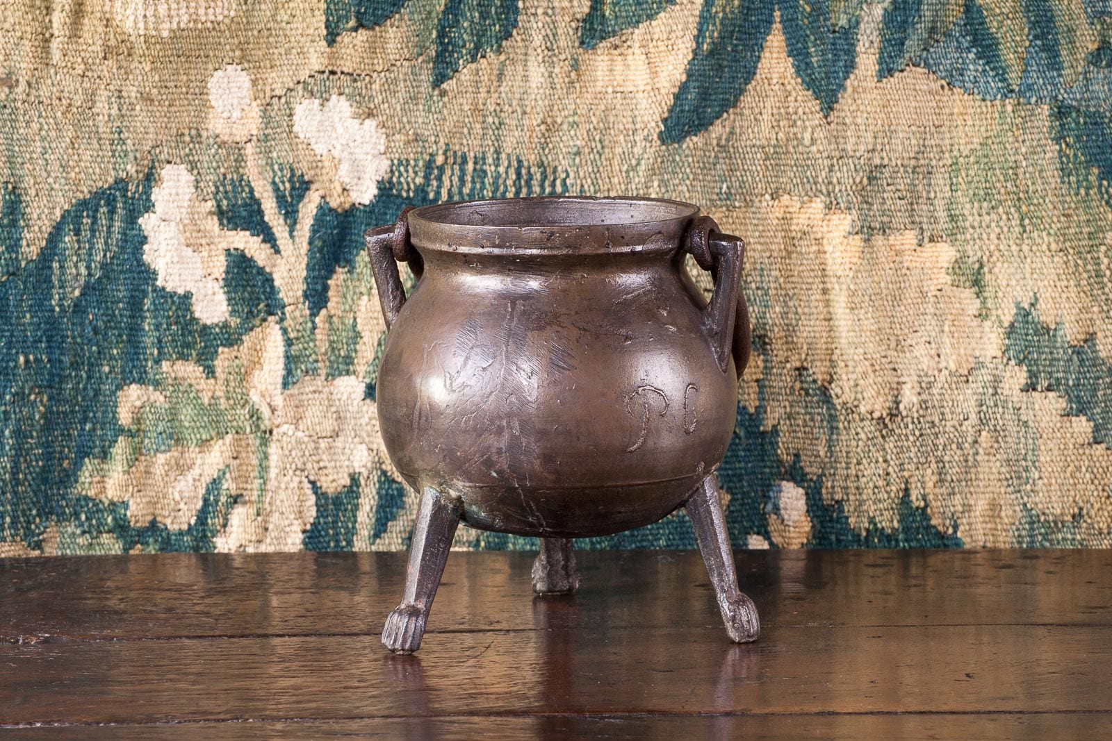 16th century bronze cooking pot