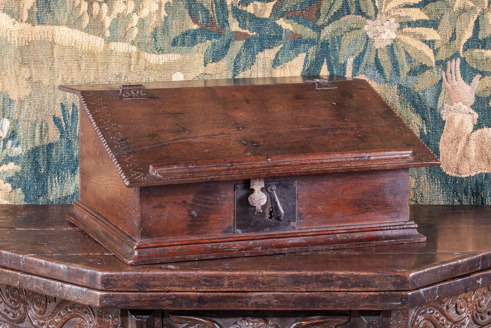 17th century writing slope