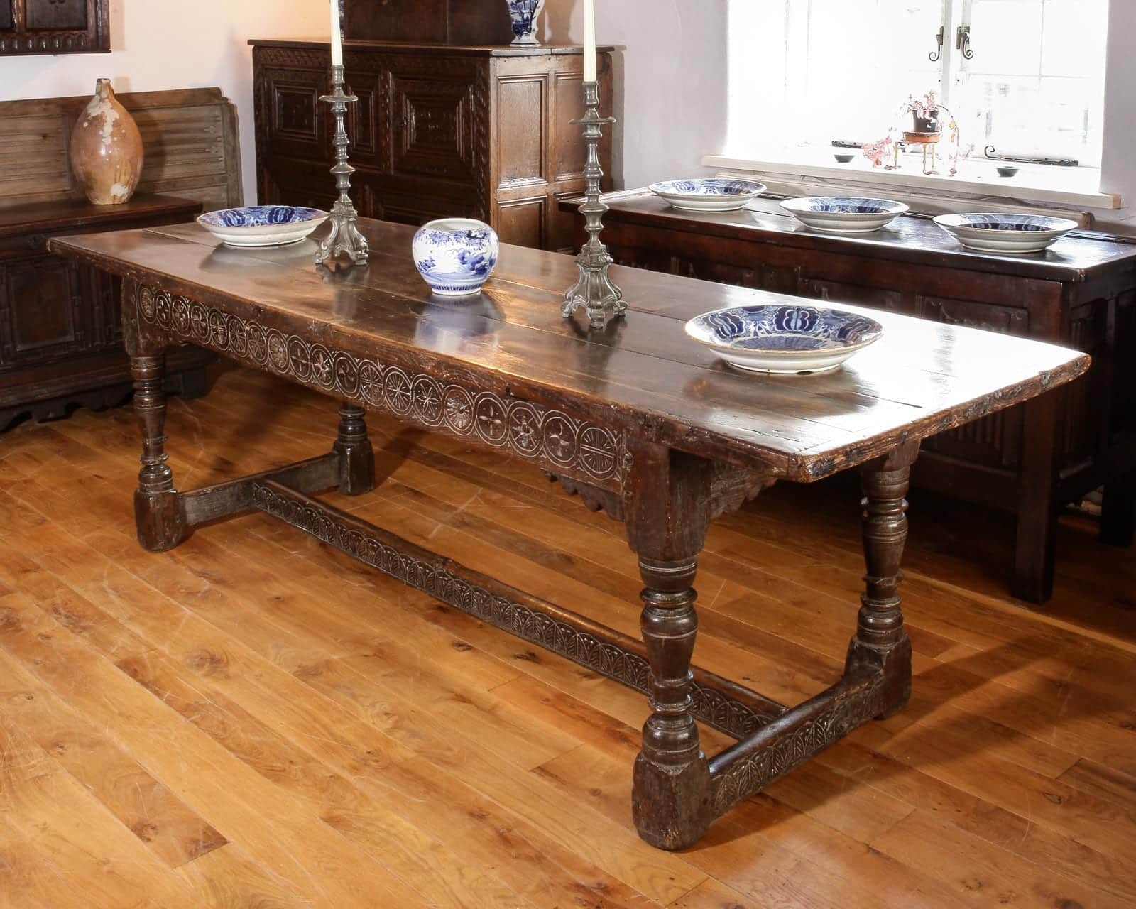 James I joined oak long table