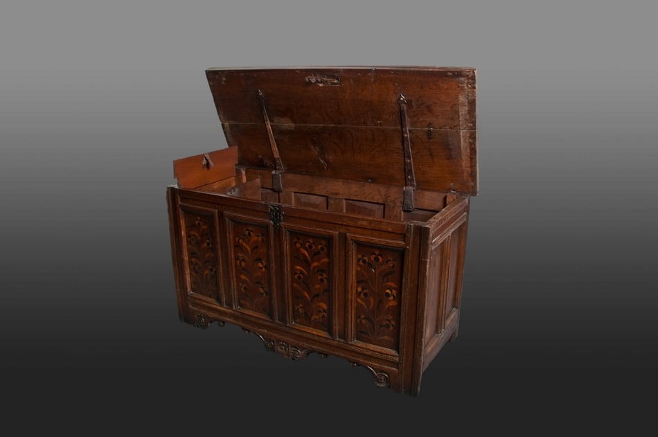 James I Leeds joined oak chest