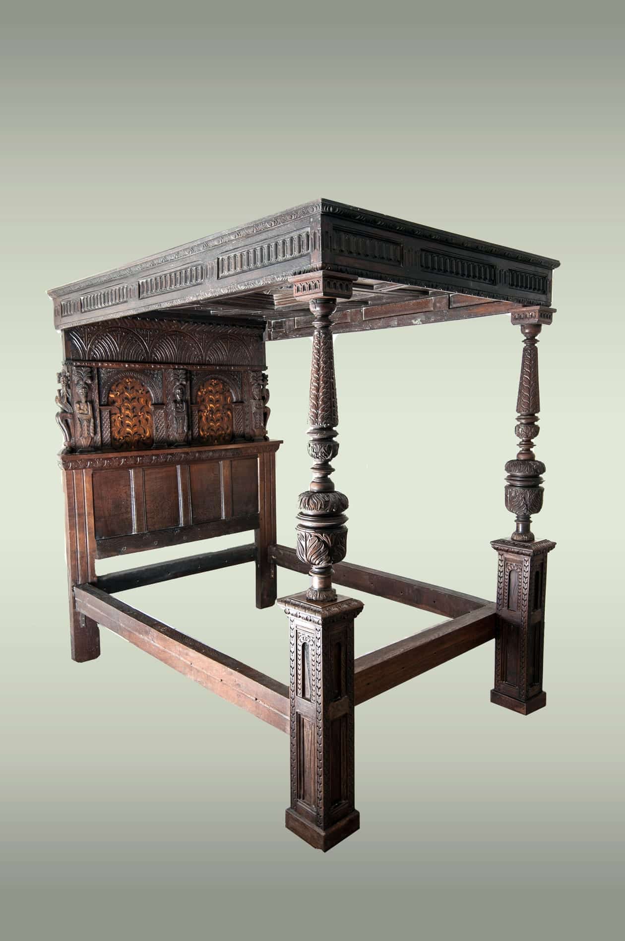 Elizabeth I oak carved tester bed