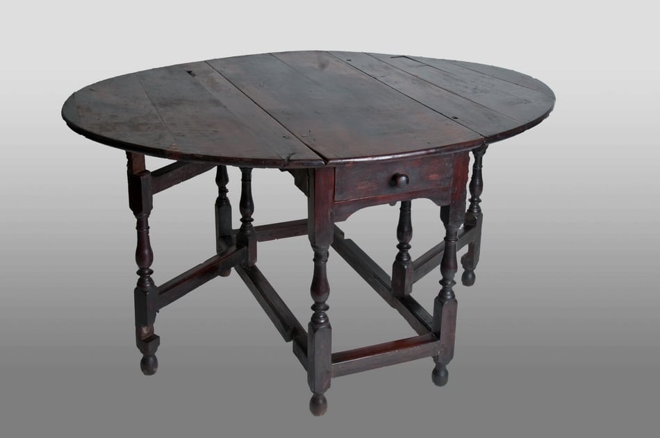 17th century Yew wood gateleg