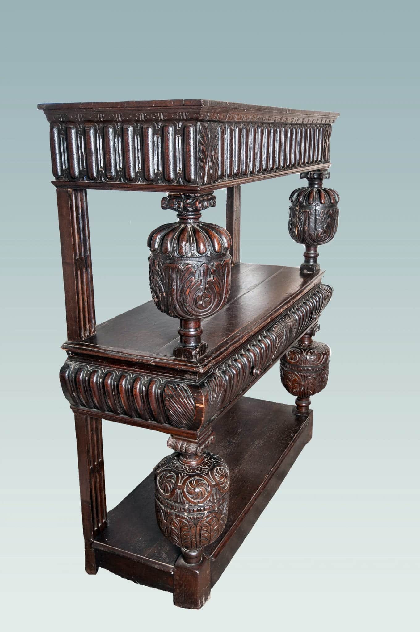 Elizabeth I cup-board