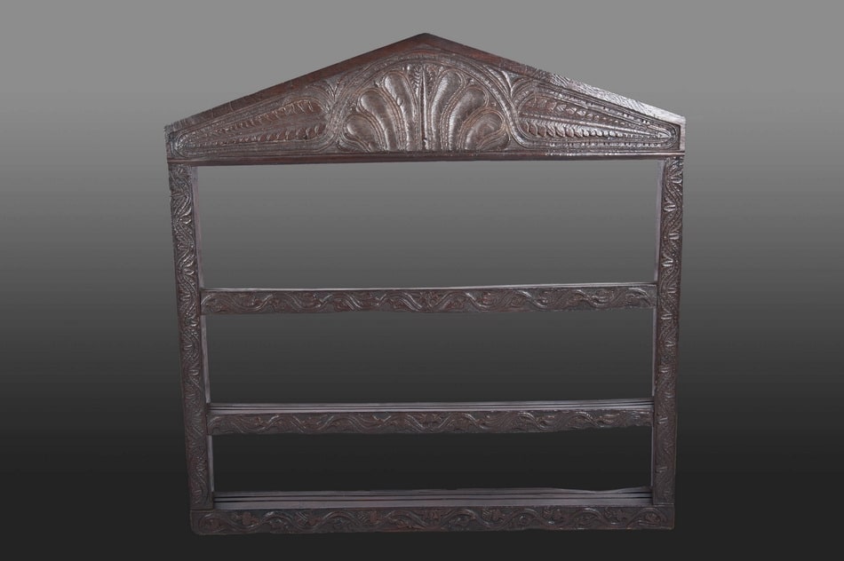 James 1st oak boarded glass case