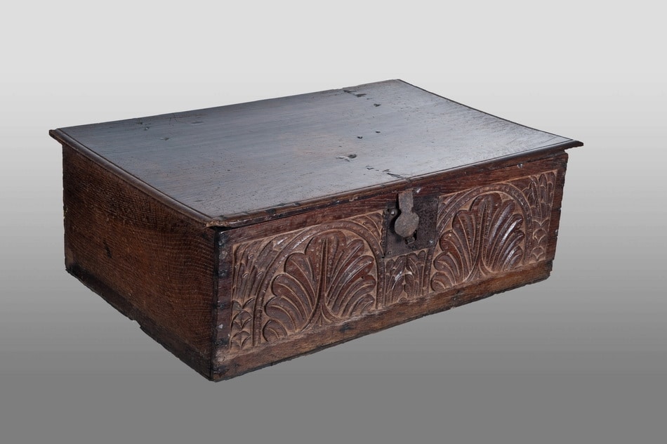 James I carved box