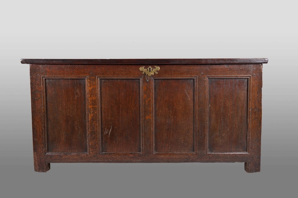 Elizabeth I joined oak chest