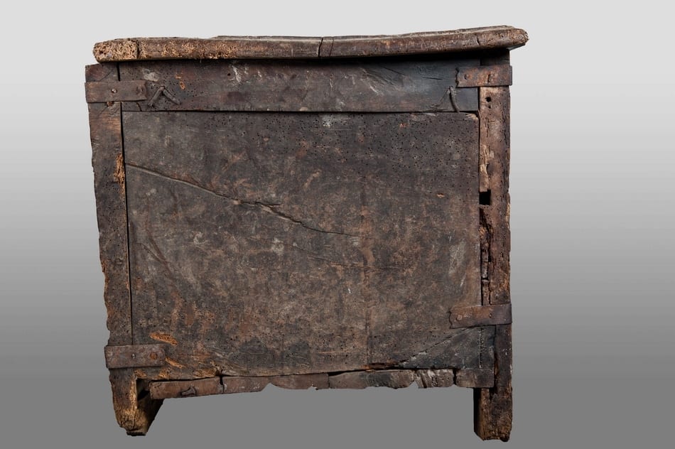 English medieval clamp front chest