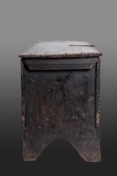 Henry VIII board chest