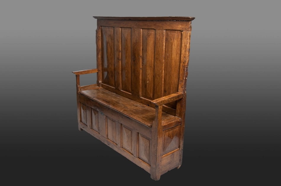 French 16th century oak settle