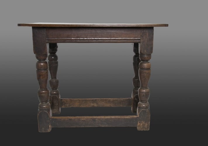 joined-oak-centre-table