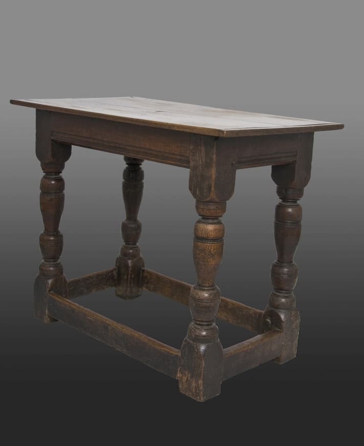 joined-oak-centre-table
