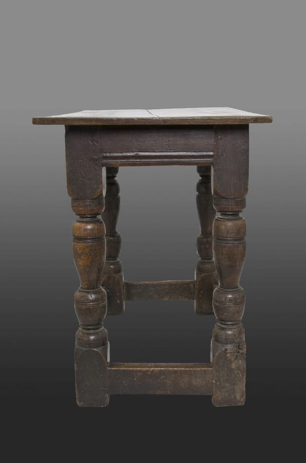 joined-oak-centre-table