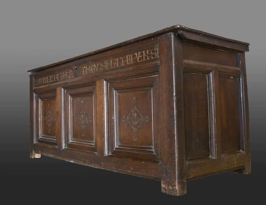 Henry VIII inscribed oak chest