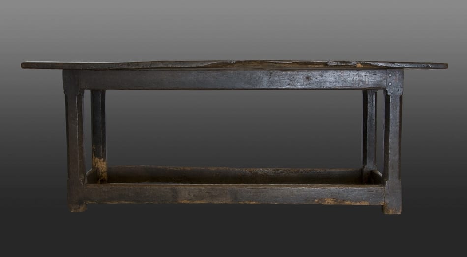 Elizabeth I Welsh joined oak table