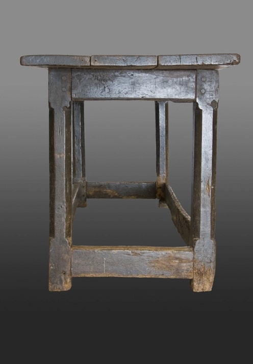 Elizabeth I Welsh joined oak table