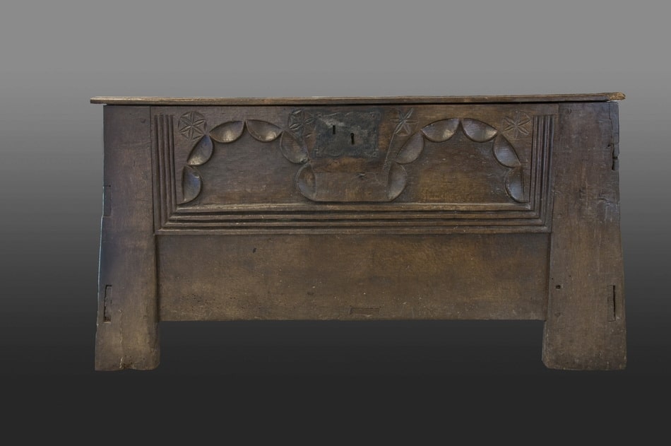 Early 16th century oak clamp front chest