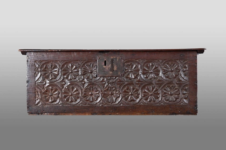 Elizabeth I oak box