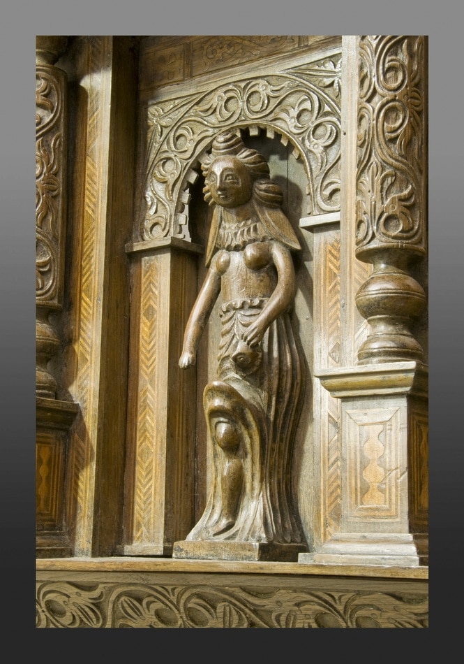 James I joined oak overmantel