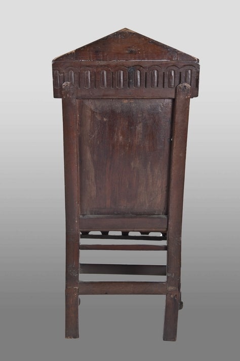 Elizabeth I joined oak chair