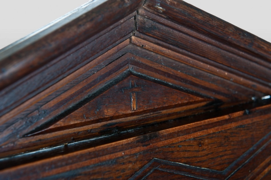 Elizabeth I joined oak chair