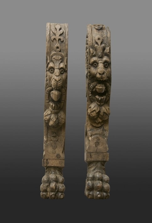 Elizabeth I oak brackets