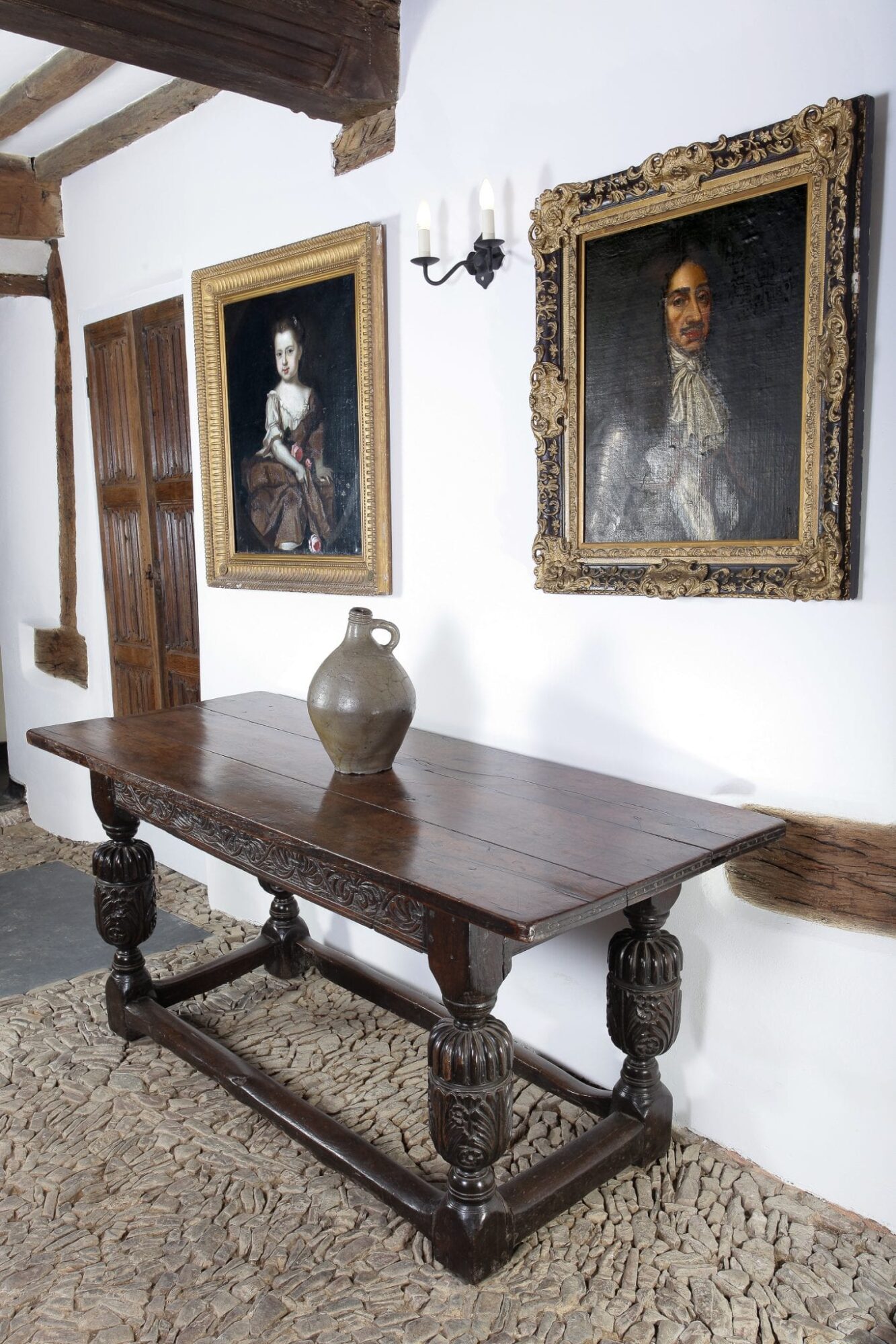 Elizabeth I oak table