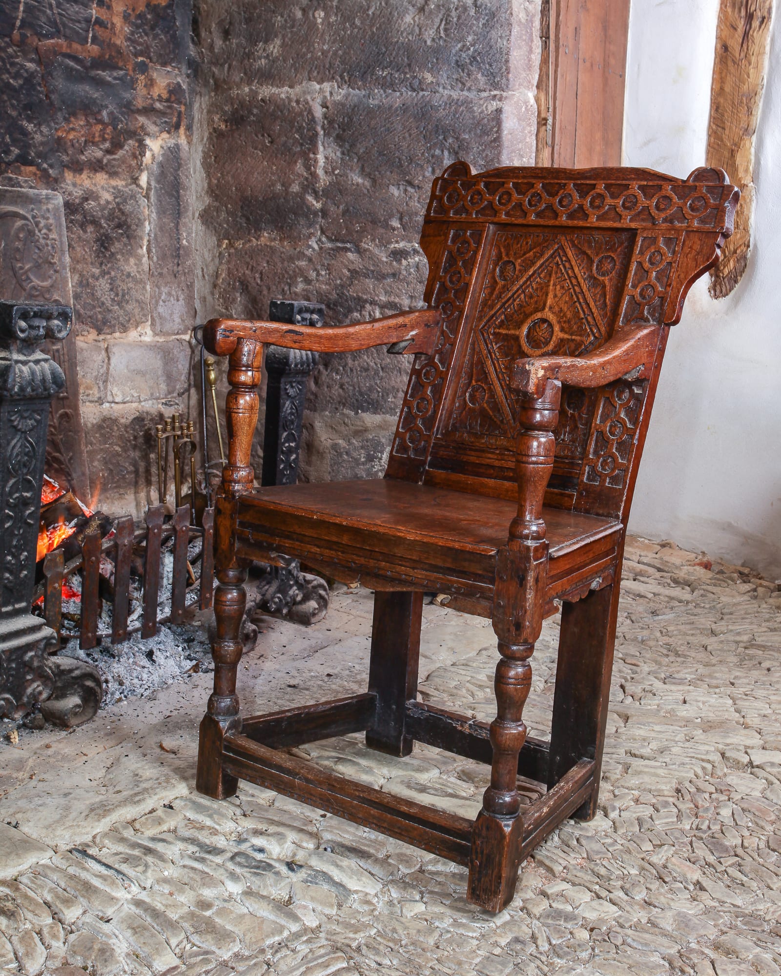 Elizabeth I joined oak armchair