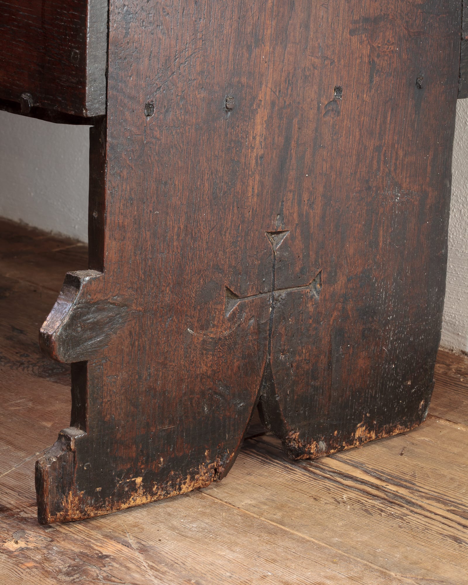 Henry VIII boarded chest
