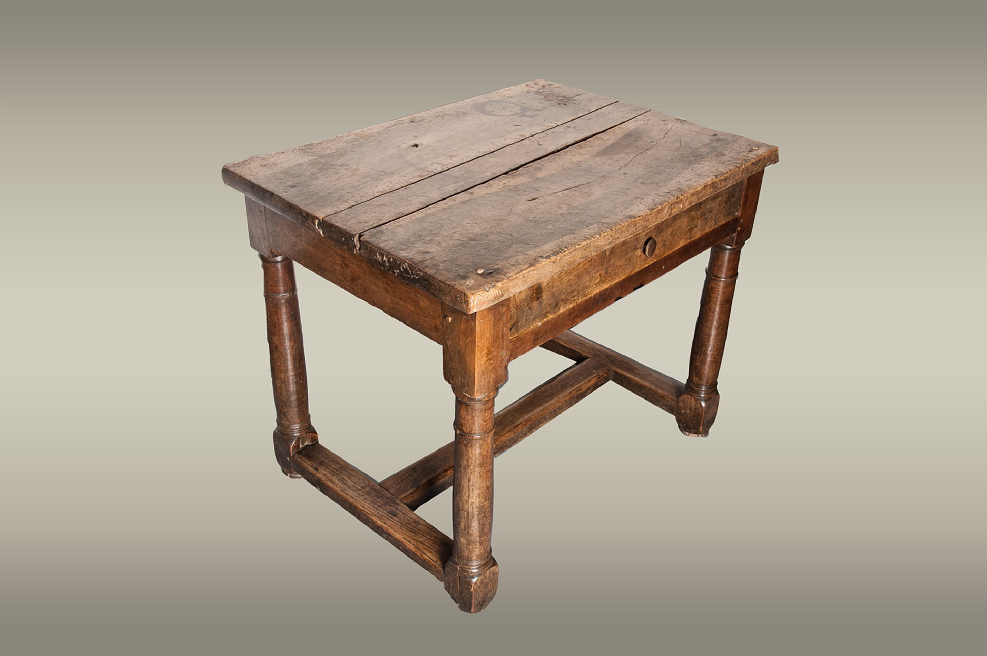 French 16th century walnut table